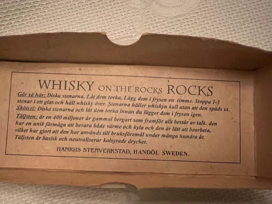 Whisky on the rocks, 21 täljstenar från Handöl, Sverige