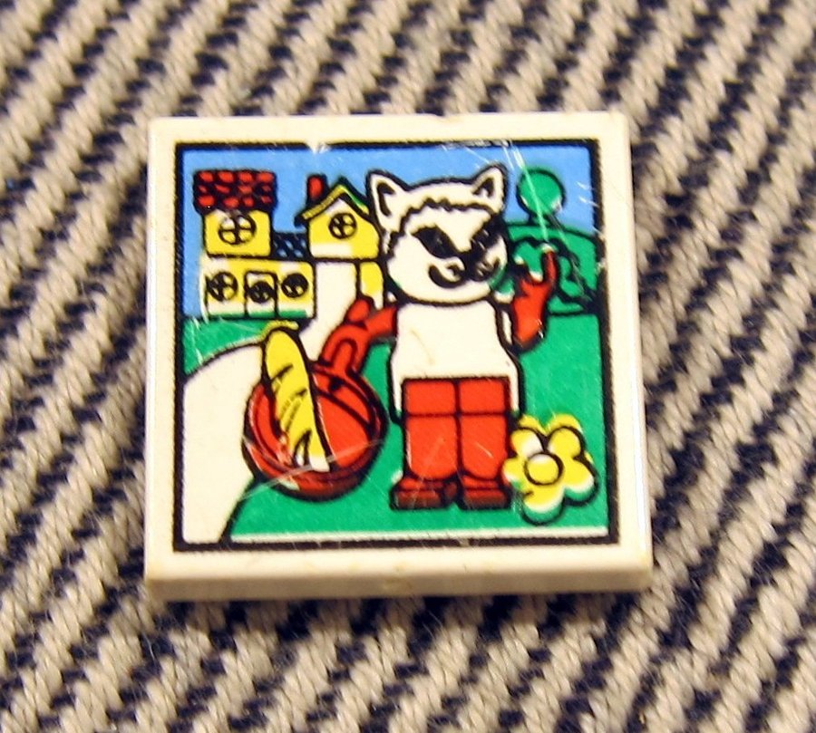 LEGO 1 st Tile 2 x 2 with Fabuland House and Cat Pattern 3068pb2422