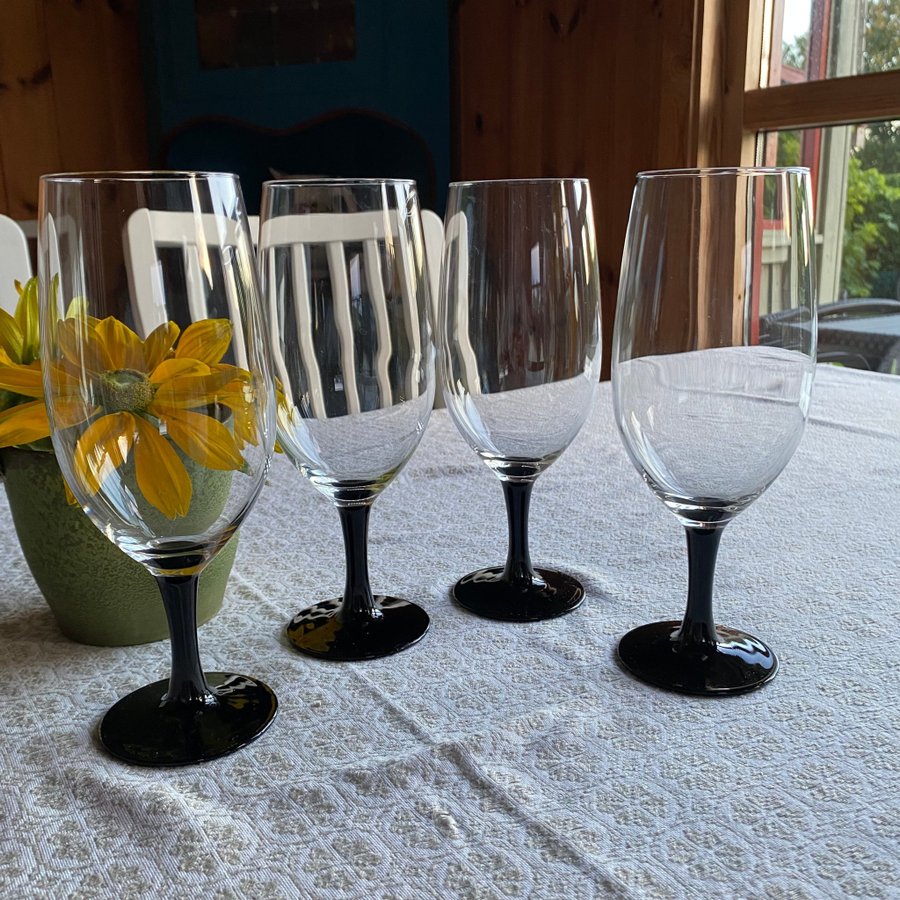 RETROFYND 4 stora ölglas LUMINARC FRANCE DOMINO