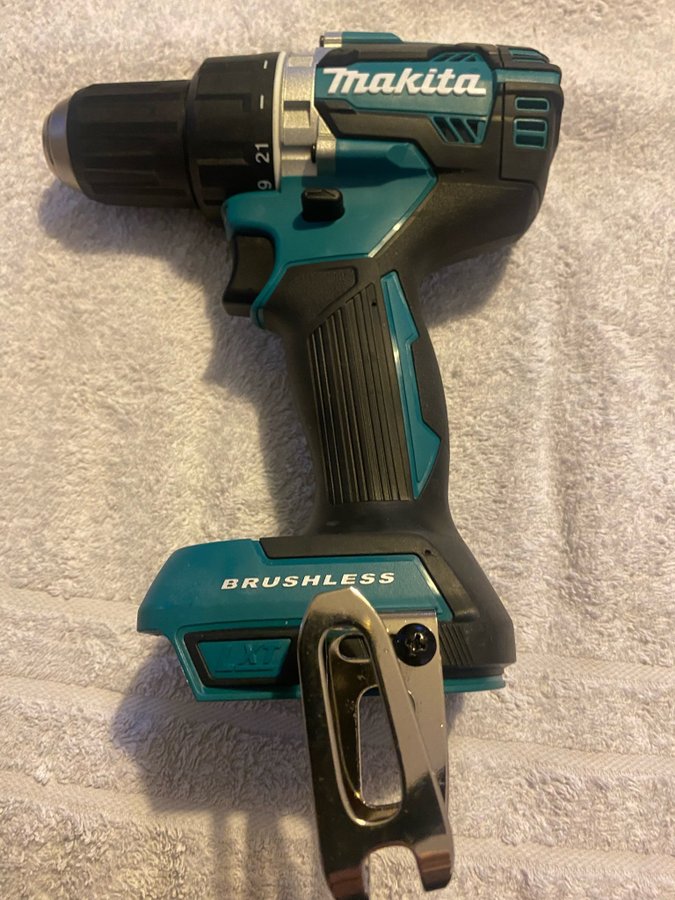 Makita DDF484