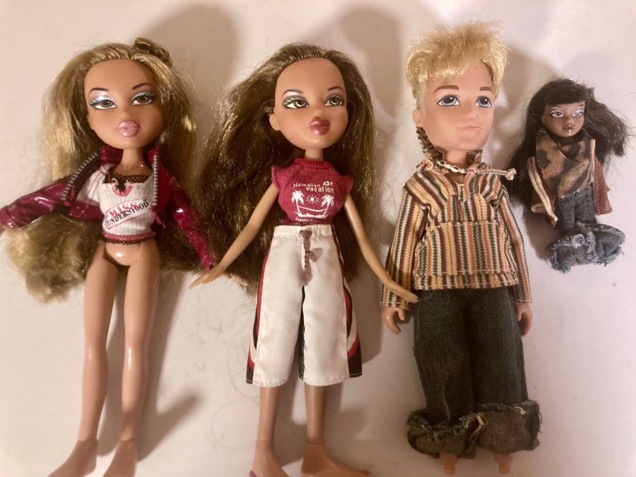 Set - Bratz dockor. En pojke  tre flickor