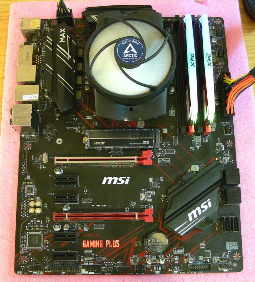 MSI B450 Gaming Plus, Ryzen 7 3700X, DDR4 RGB 16GB, SSD M.2 256GB