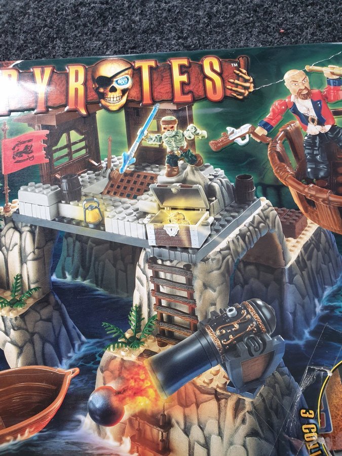 Mega Bloks Pyrates Smugglers Fort 3676