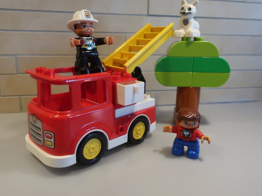 Lego - Duplo - Brandbil - Rädda katten - 10901