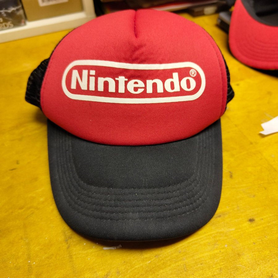 Nintendo officiel keps oanvänd retro