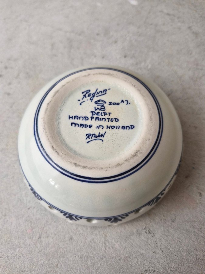 REGINA POTTERY - DELFT - RIA NOBEL - GOUDA HOLLAND