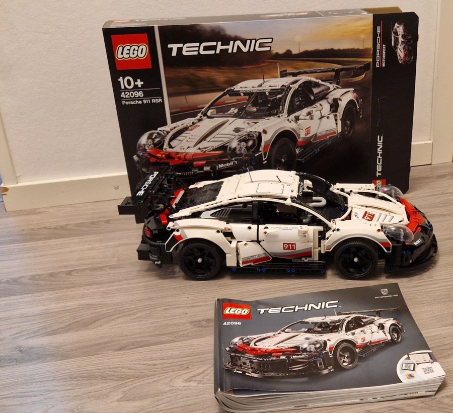 Lego technic 42096 Porsche 911 RSR