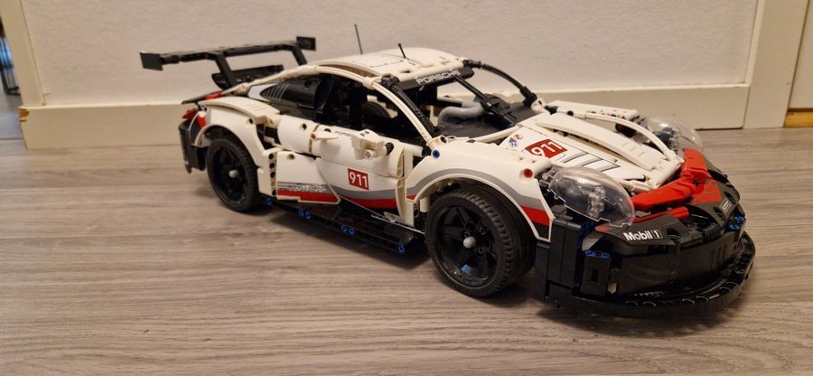 Lego technic 42096 Porsche 911 RSR