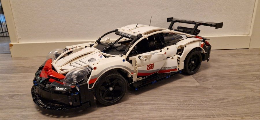 Lego technic 42096 Porsche 911 RSR