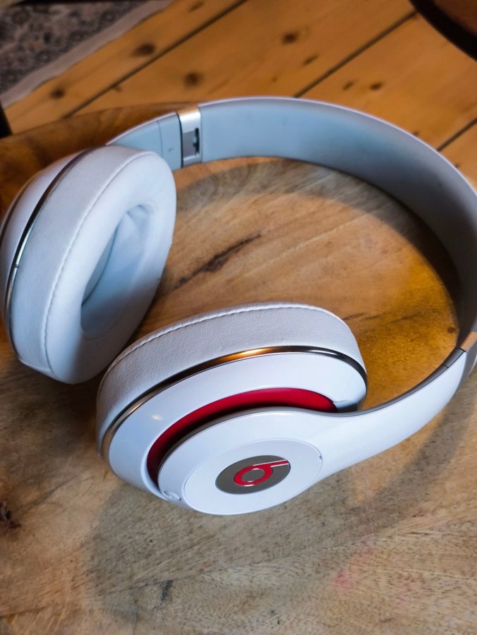 Beats by Dre Studio Wireless 2 hörlurar