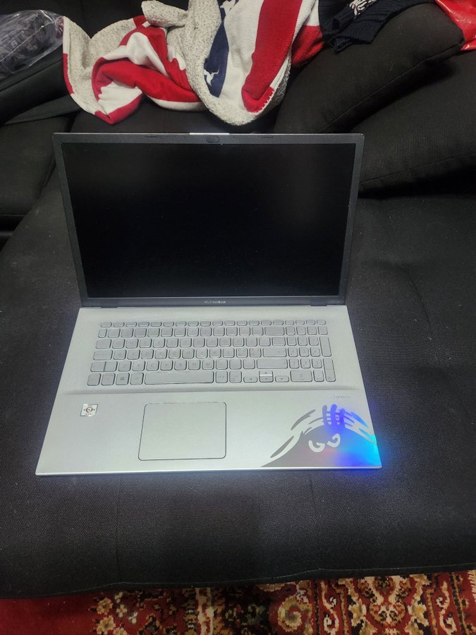 Asus vivobook m712d