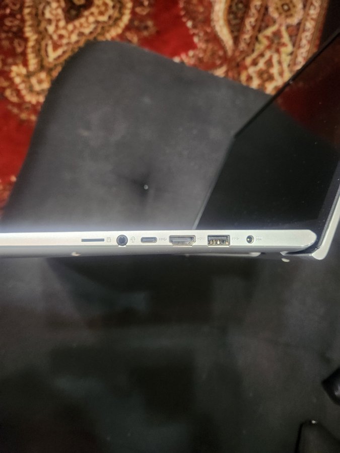 Asus vivobook m712d