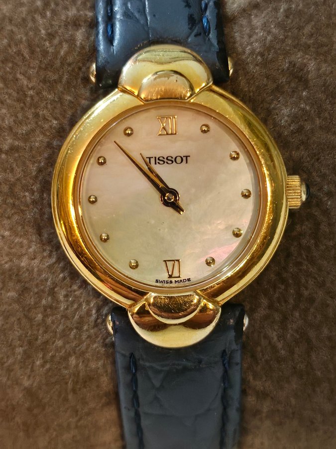 VINTAGE DAMARMBANDSUR FRÅN TISSOT