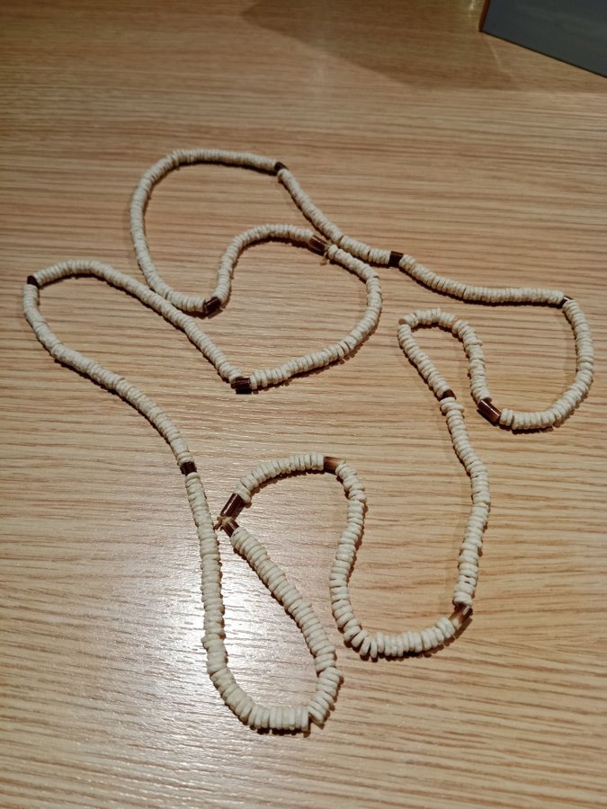 White Ostrich shell necklace