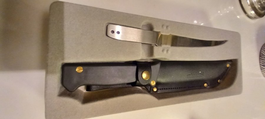 Jägare k.niv med dubbla bland Multiknife for fishermen