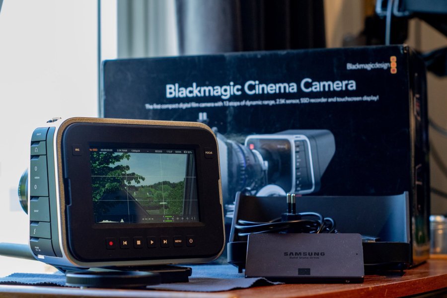 Blackmagic Cinema Camera 2.5k EF - Superfint skick!