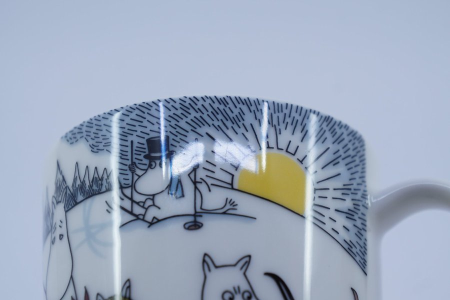 Muminmugg Skidor med herr Brisk / Moomin Mug Skiing with Mr.Brisk [A]