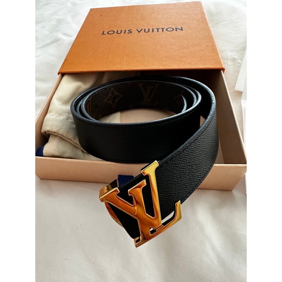 Louis Vuitton belt