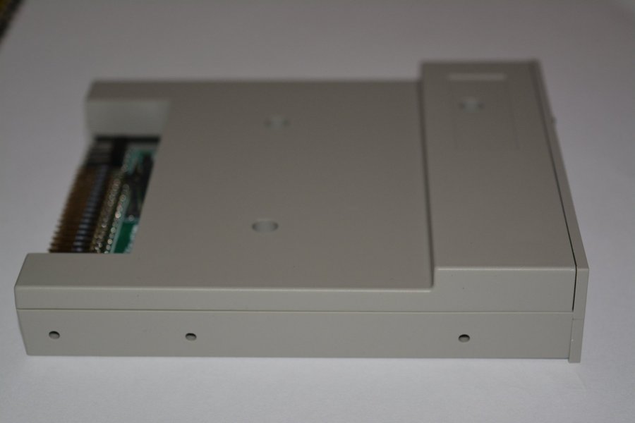 Gotek (floppy emulator) till Amiga (testad på Amiga 500) eller Atari