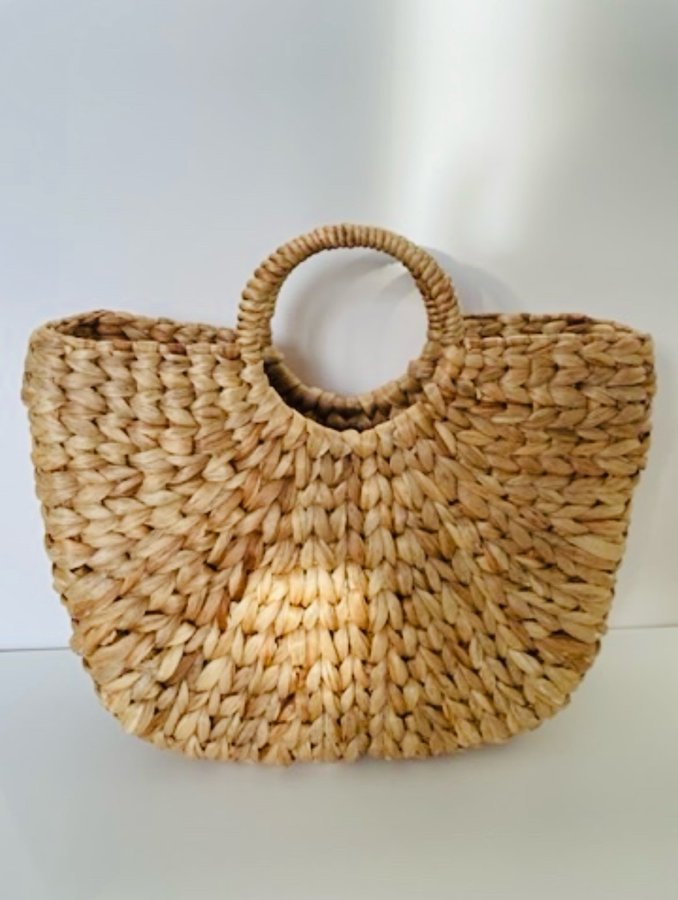 Flätad väska strandväska Wicker bag beige 30x39x9 cm