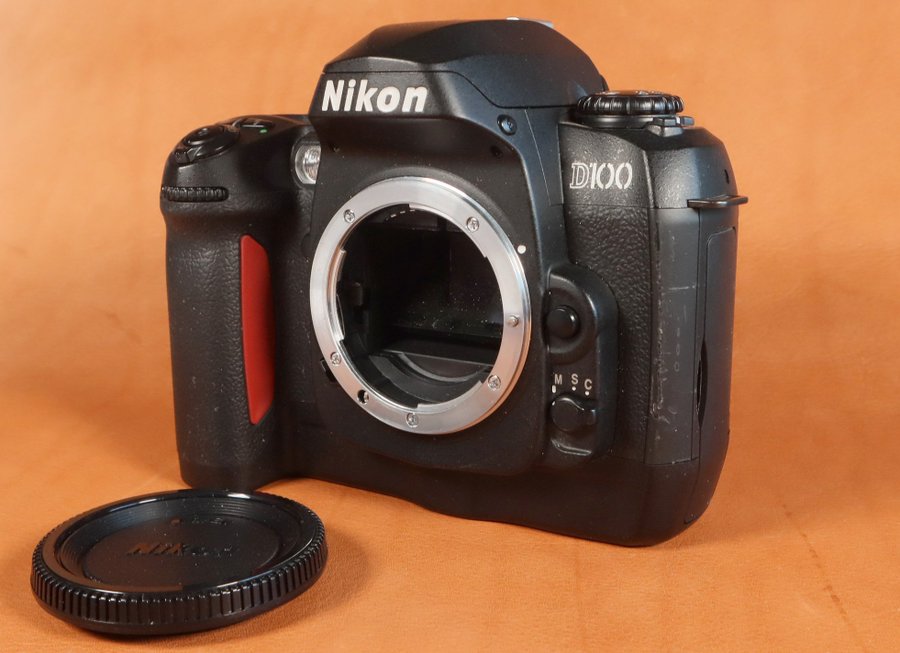 Nikon D100 kamerahus – osäker funktion