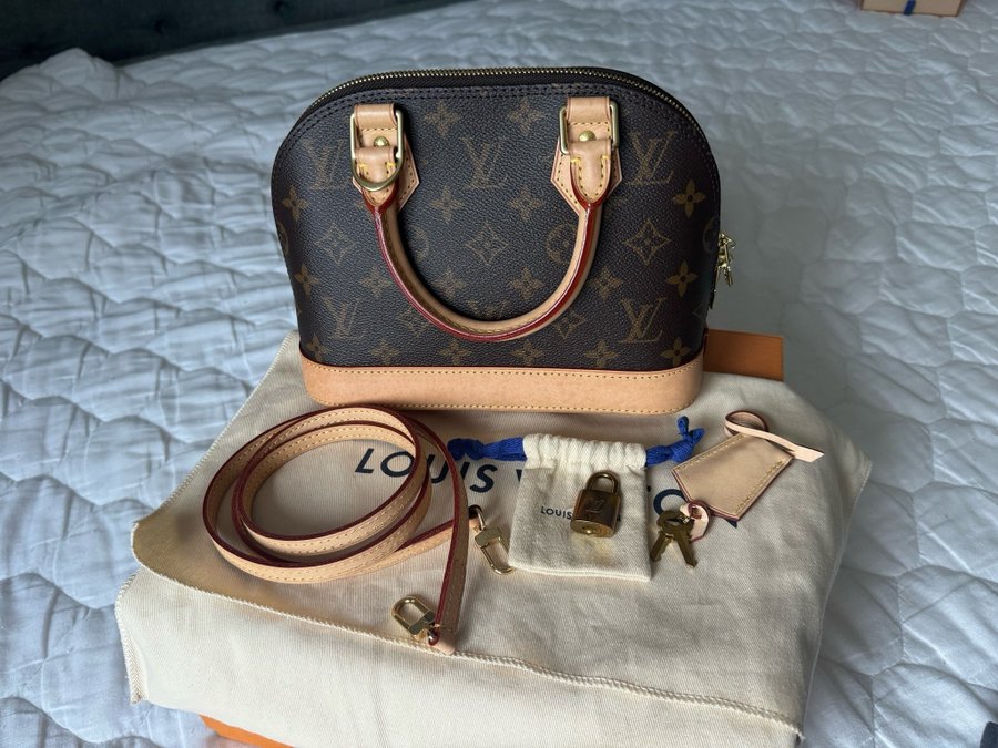 Louise Vuitton Alma BB monogram