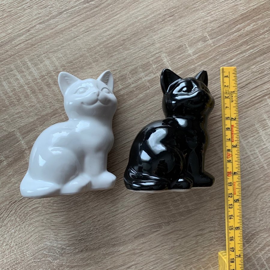 2 saving jars, cat porcelain figurines.