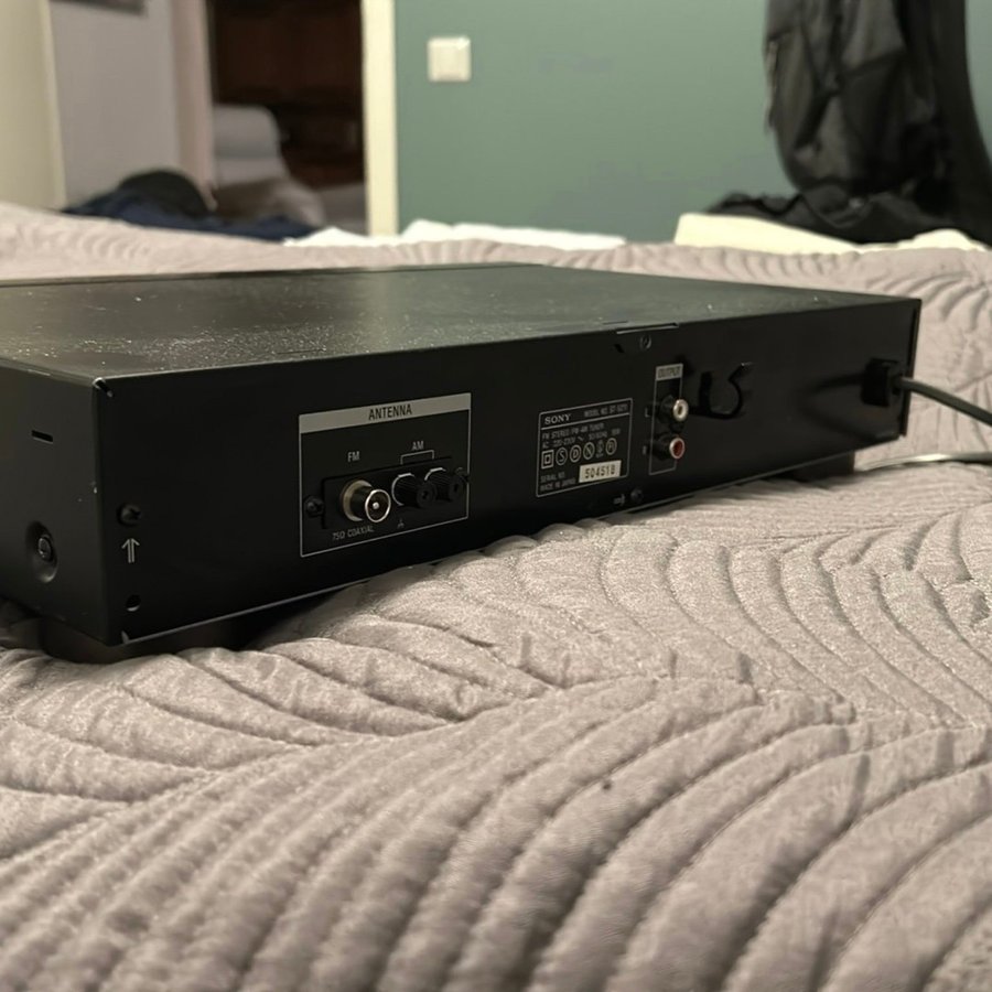 Sony ST-S211 FM Stereo/FM-AM Tuner