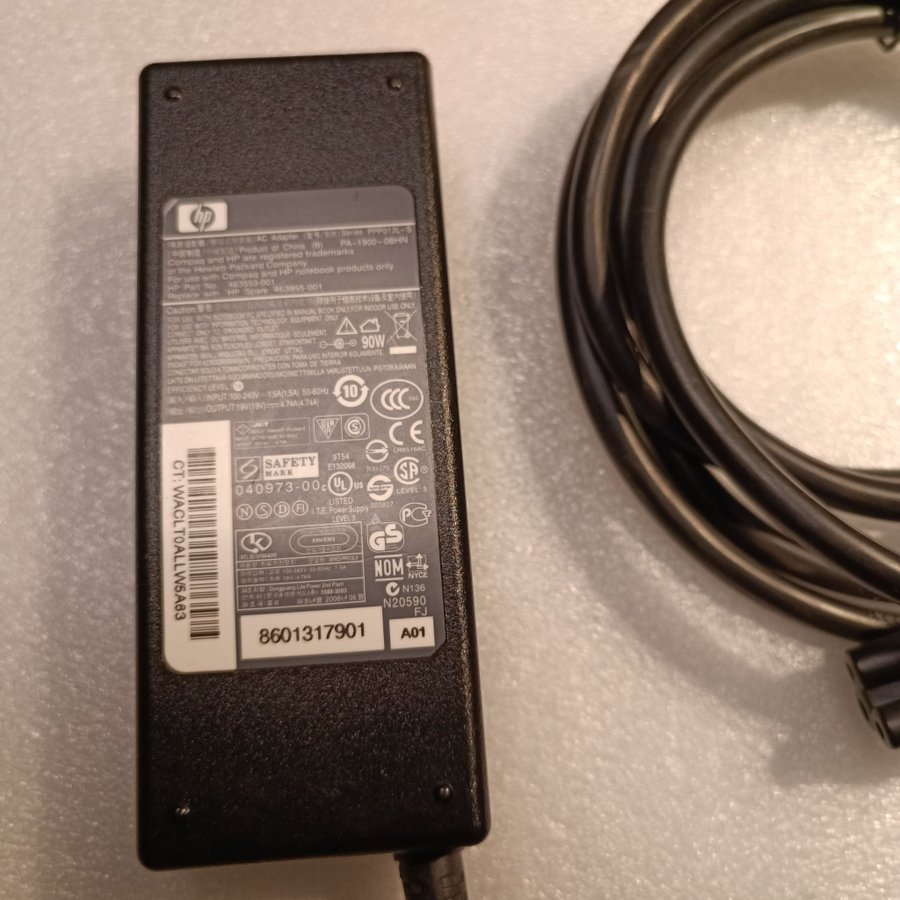 HP 90W Laptop Adapter