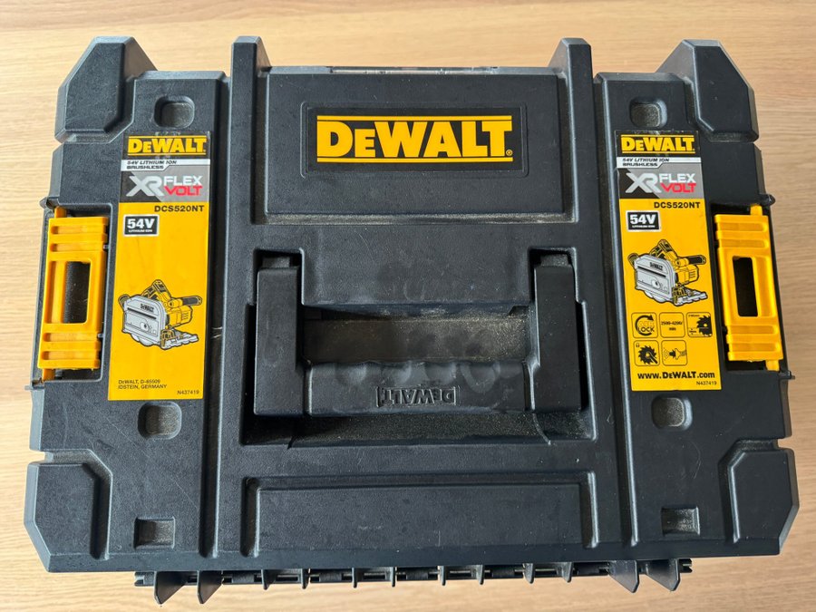 DEWALT DCS520NT 54V sänksåg med skena