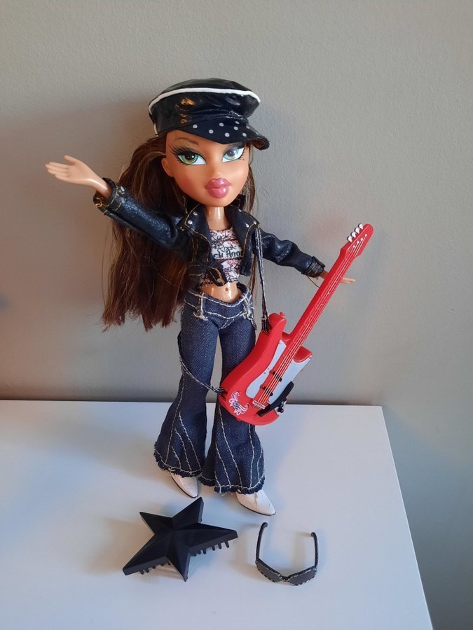 Bratz Rock Angels med tillbehör 2001