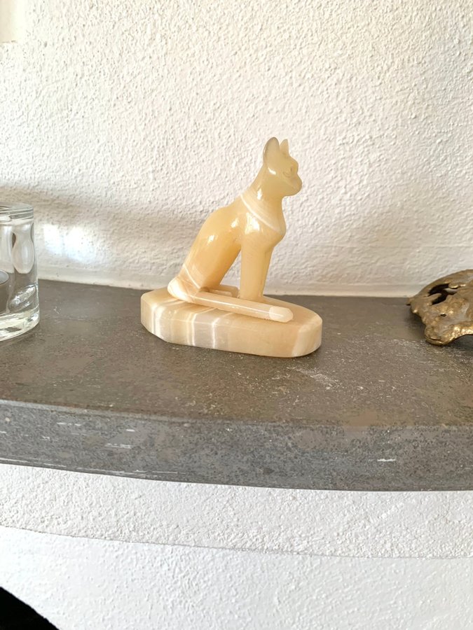 Alabaster katt Egypten 60-tal vintage staty inredning skulptur