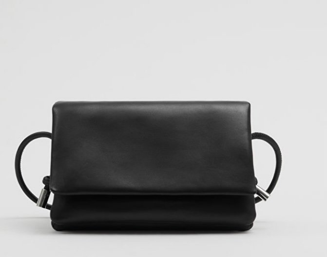  Other Stories Äkta Skinnväska mjuk mindre Crossbody