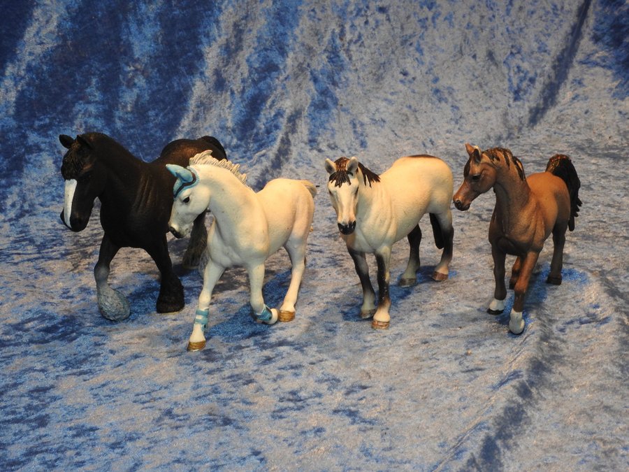 Schleich hästar 4 st