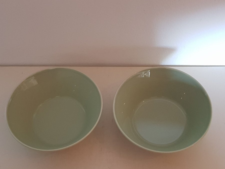 2 st skålar/frukostskålar i serien Teema, Iittala, designade av Kaj Frack