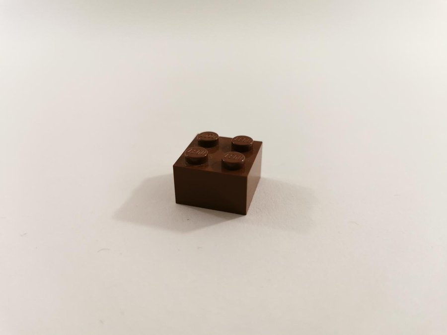 Lego - brick - bas - hög - 2x2 - part 3003 - brun (reddish)