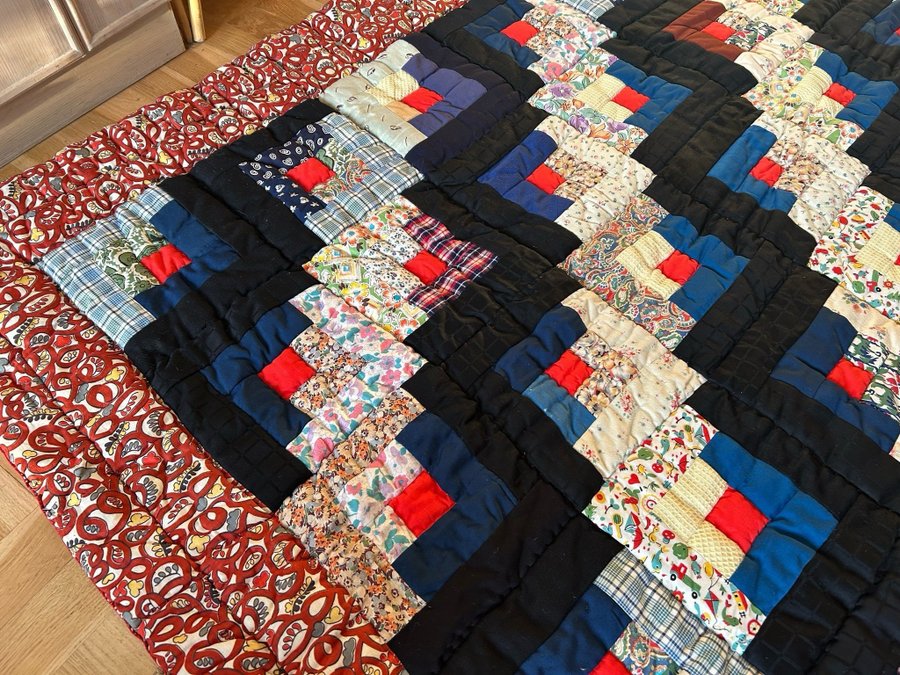 Tjockt FINT LAPPTÄCKE quilt patchwork äldre TÄCKE ÖVERKAST pläd filt VINTAGE