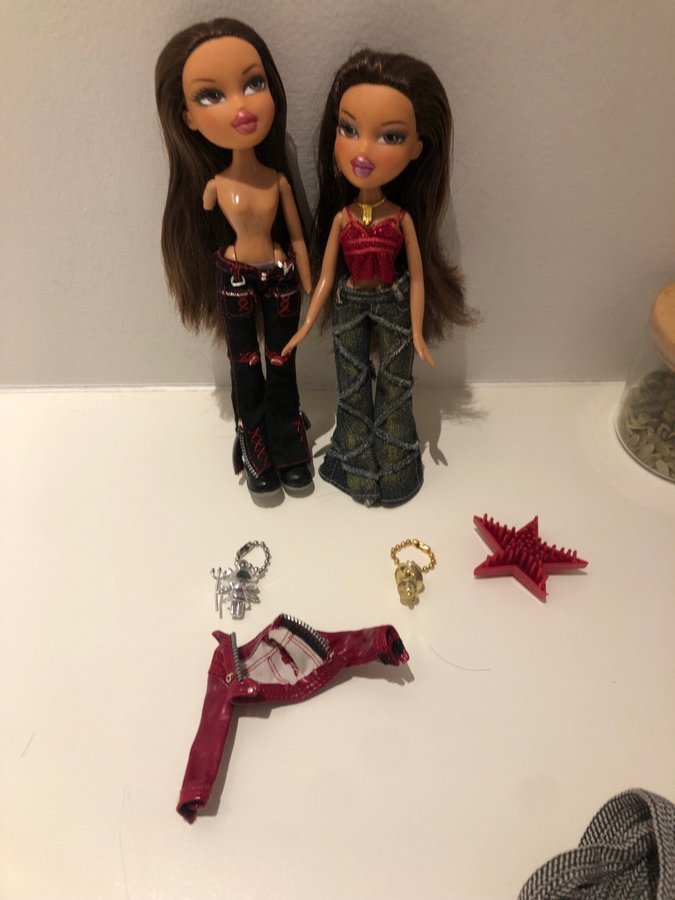 Bratz Dolls Nona and Tess twinz