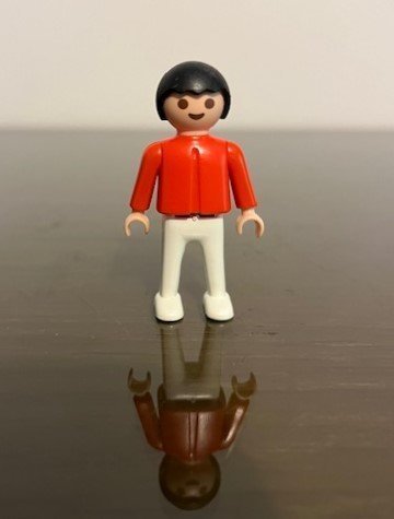 17 stycken Playmobil figurer från 1974, 1992-97, 1981 samt 2011Geobra