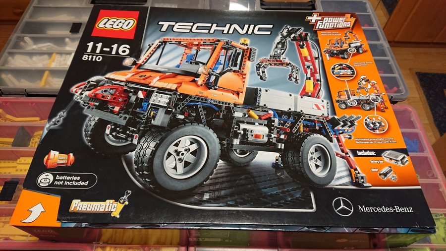 Lego Technic 8110 Unimog gebraucht guter Zustand komplett original