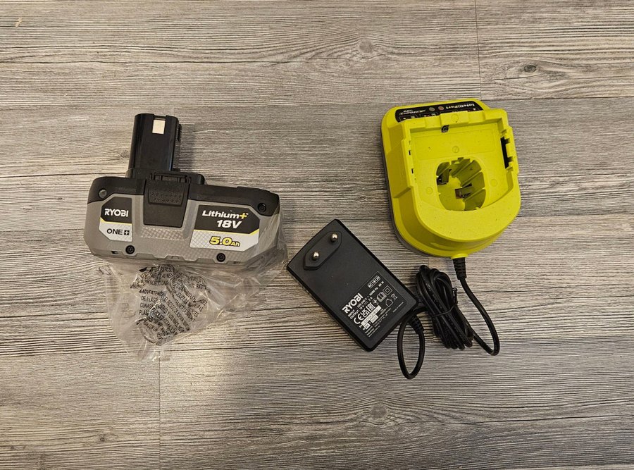 Ryobi 18V batteri och laddare