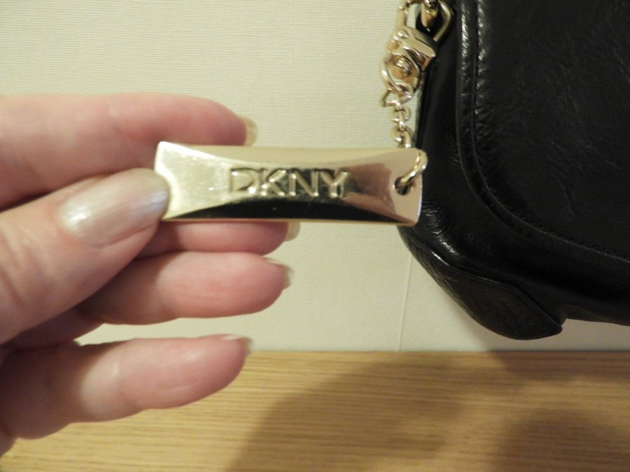 Väska. Donna Karen NY. DKNY.