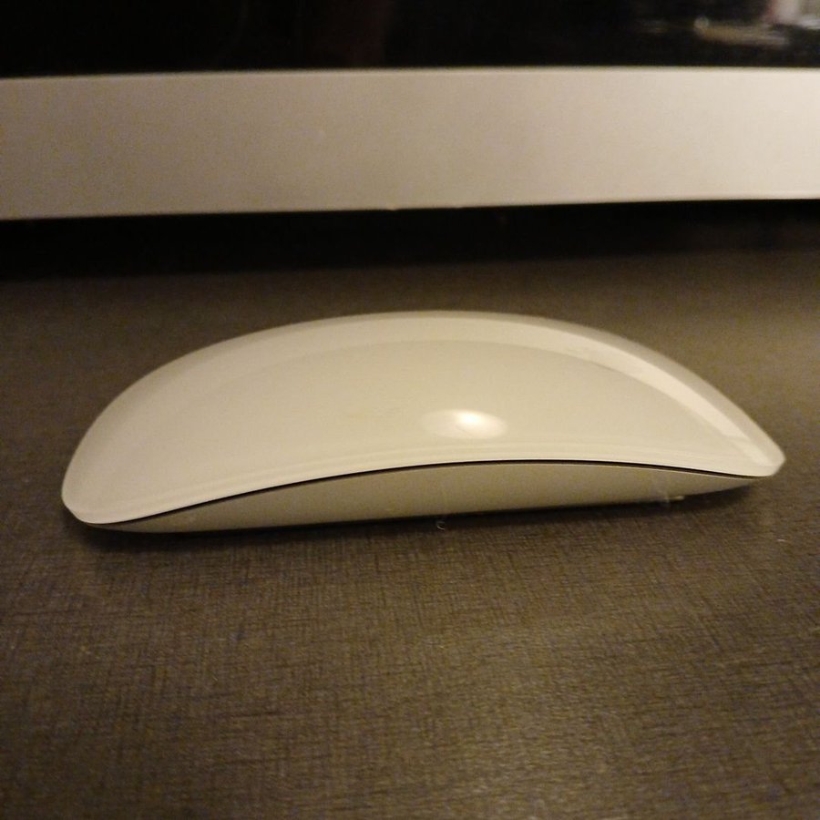 Apple Magic Mouse 2