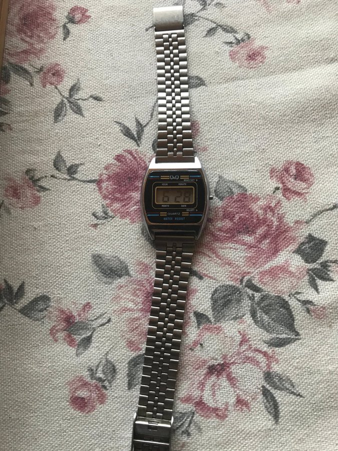 Vintage QQ Digital Watch