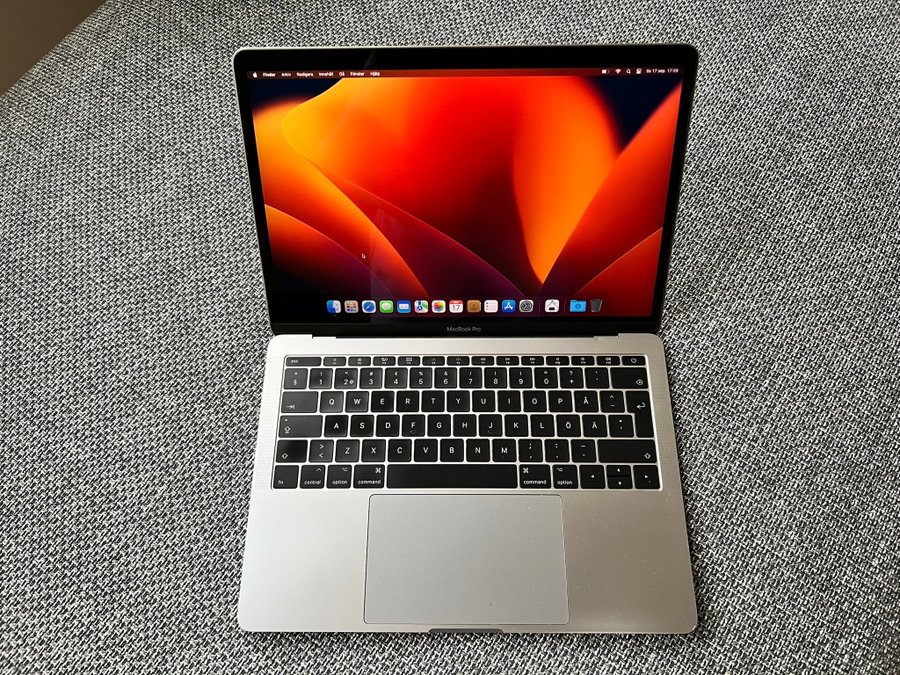 Apple MacBook Pro 13-tum 2017 TBT3 Retina A1708 rymdgrå