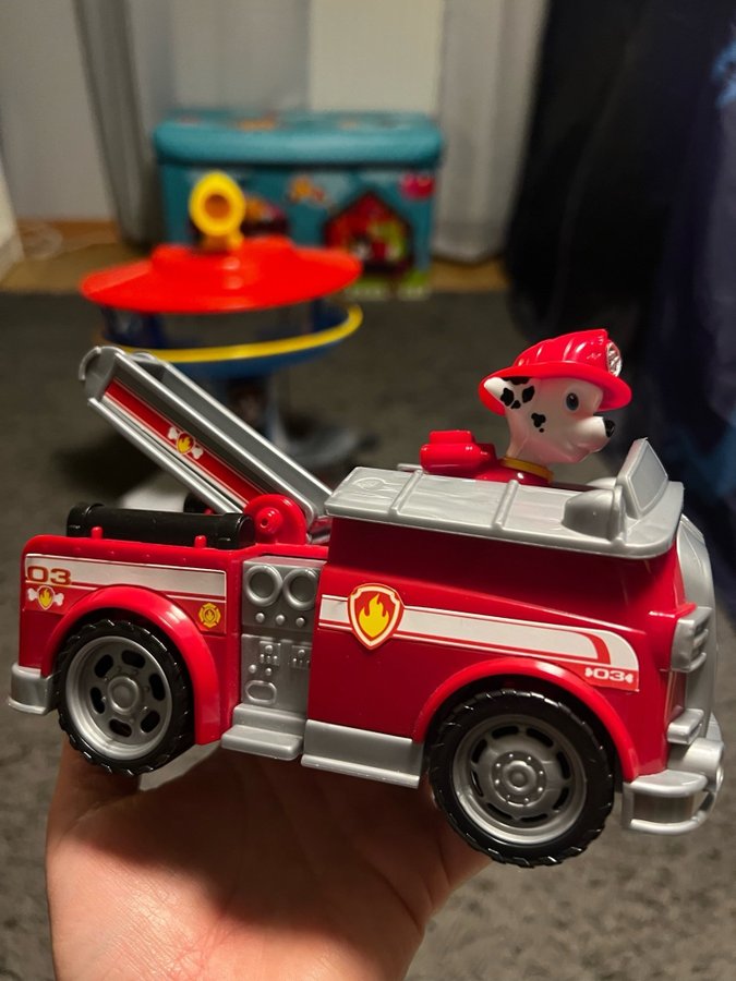 Paw Patrol torn med ljud ,fordon och figurer.Perfekt Julklapp.