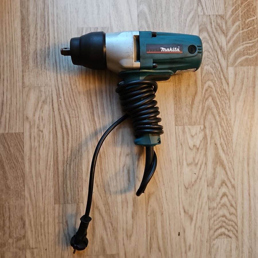 Makita TW0350 mutterdragare "nypris 3500kr"