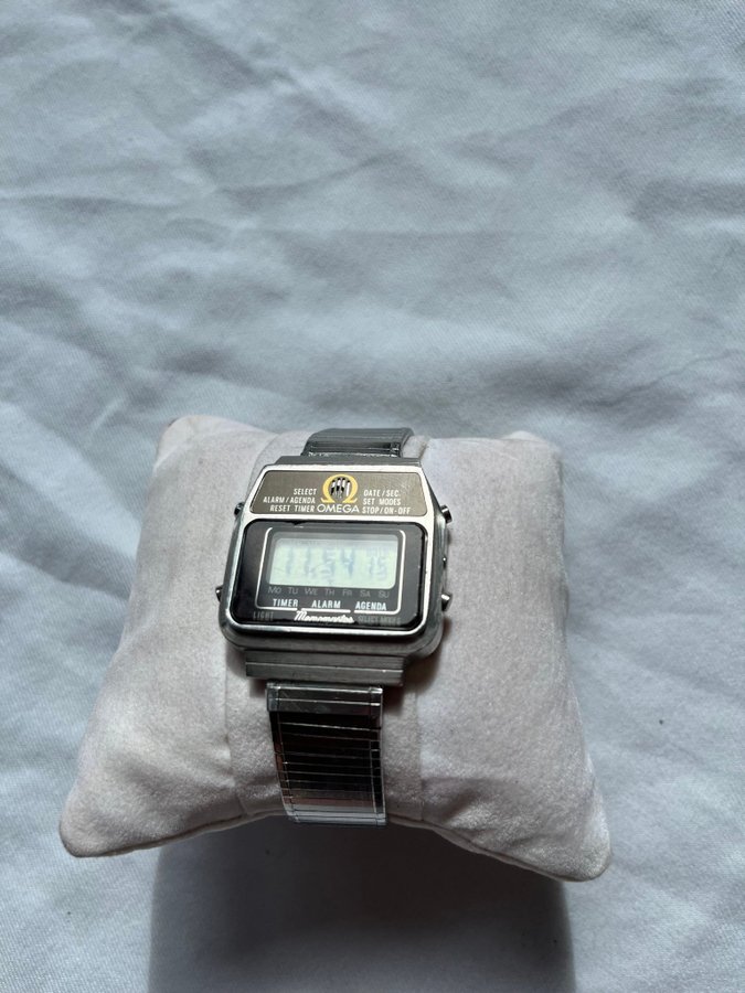 Omega Memomaster LCD Ref: 3820801