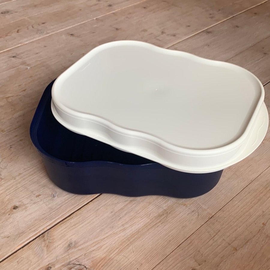 Tupperware brödburk