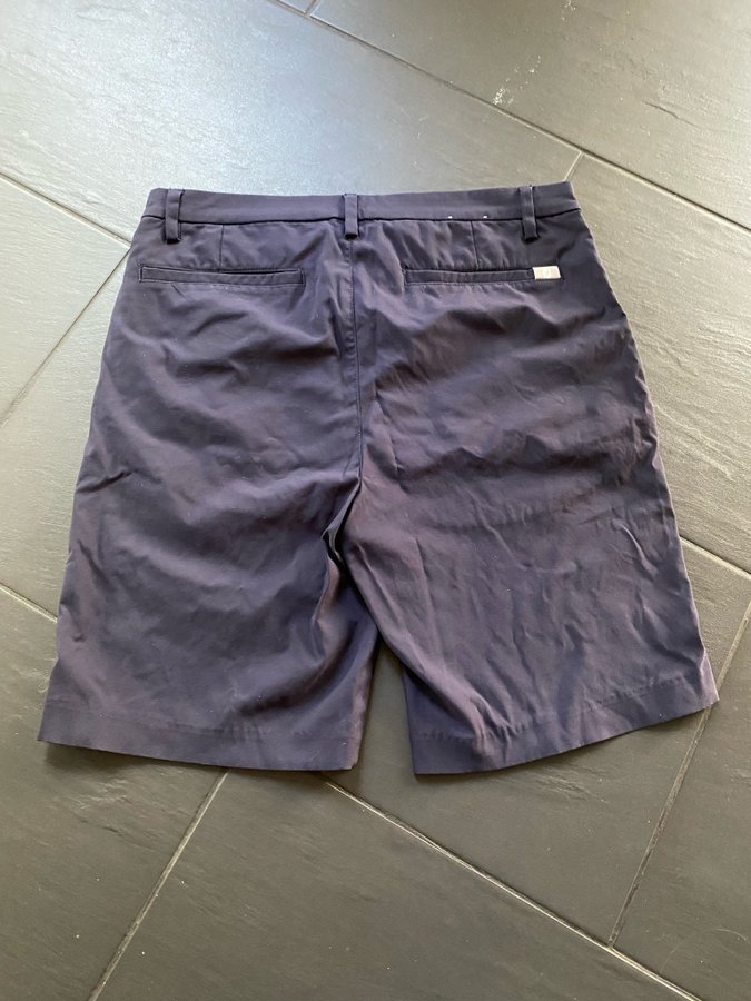 FJ svarta shorts, storlek W30